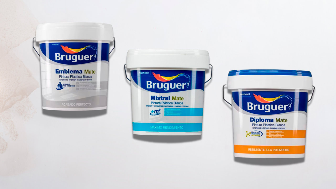 Cómo pintar el techo con pintura plástica mate para un acabado uniforme