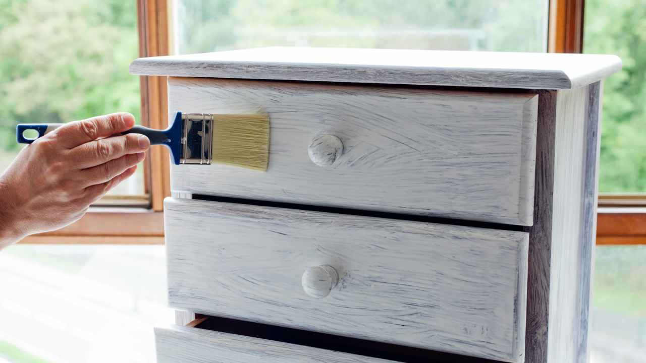 Características de los colores de pinturas a la tiza: ¿Por qué elegirlas para tus muebles?