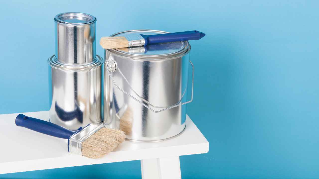 ¿Cuál es la frecuencia recomendada cuando sabes cómo aplicar cera de acabado para muebles y que permanezcan así en perfecto estado?